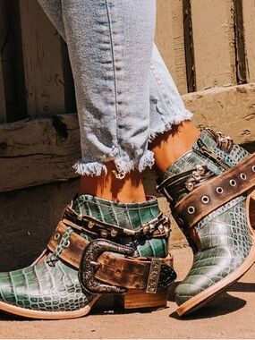 Freebird Turquoise Croc-Textured Women's Western Ankle Boots…never worn